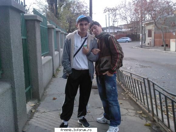 uitate daca nu ai ce face   daca nu ai ce face