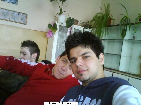 Hello:) - nick nume id ndrei:) jocuri pref (dota) cs:) when - Hi5 - Prezentare